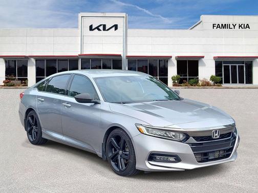 Lunar Silver Metallic 2018 Honda Accord Sport