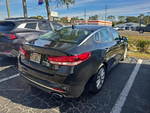 2017 Kia Optima LX