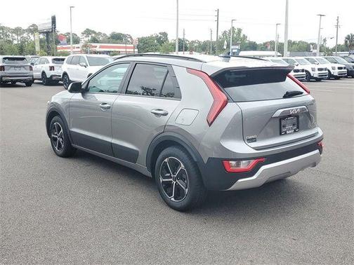 2024 Kia Niro LX