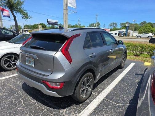 2024 Kia Niro LX