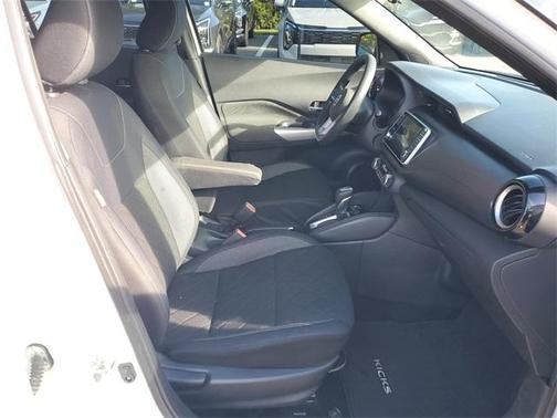 2018 Nissan Kicks SV