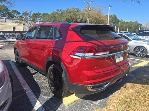 2024 Volkswagen Atlas Cross Sport 2.0T SE w/Technology