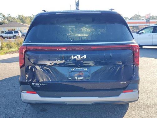 2025 Kia Carnival Hybrid EX