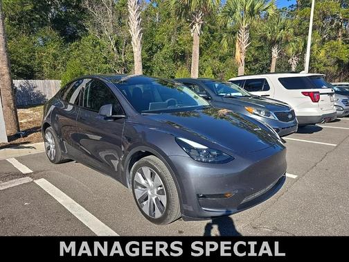 2023 Tesla Model Y Long Range