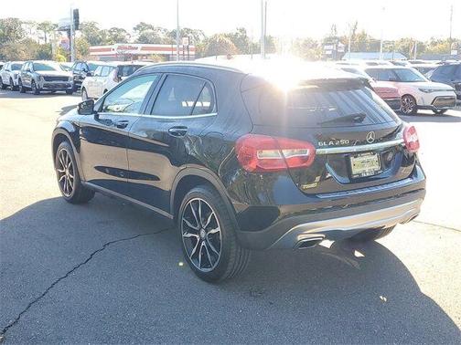 2017 Mercedes-Benz GLA 250 Base