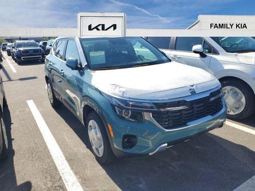 2025 Kia Seltos EX