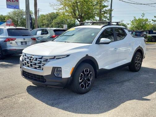 Ice White 2022 Hyundai SANTA CRUZ 2.5T SEL Premium
