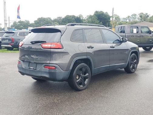 2016 Jeep Cherokee Altitude