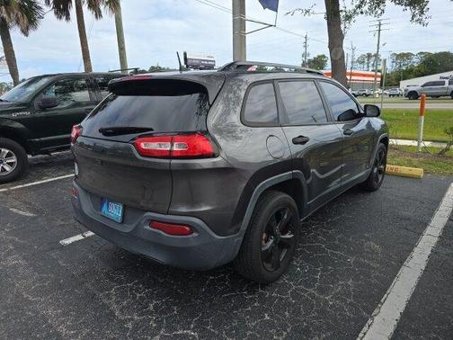 2016 Jeep Cherokee Altitude