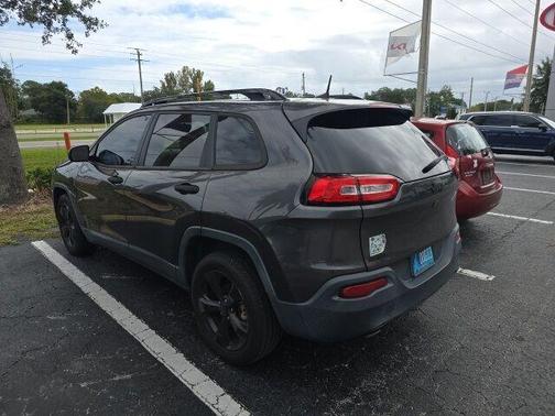 2016 Jeep Cherokee Altitude