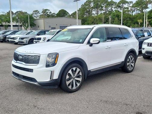 Glacial White Pearl 2021 Kia Telluride EX