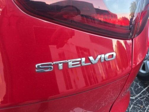 2019 Alfa Romeo Stelvio Base