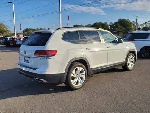 2022 Volkswagen Atlas 2.0T SE w/Technology