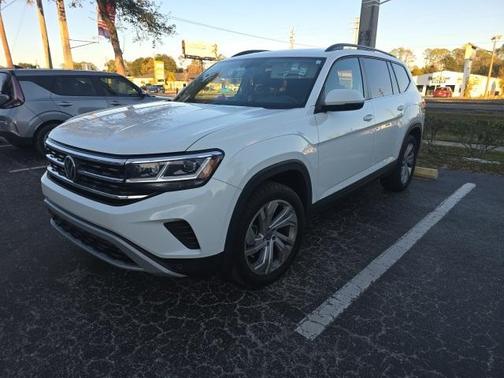 2022 Volkswagen Atlas 2.0T SE w/Technology