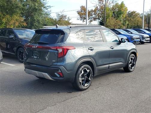 2025 Kia Seltos EX