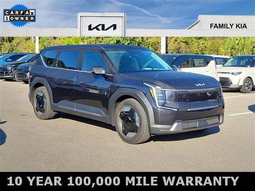 2026 Kia EV9 Light Long Range