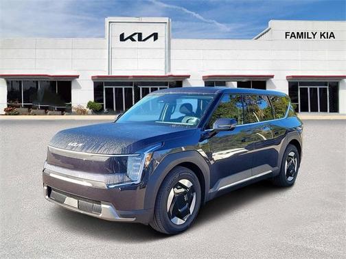 2026 Kia EV9 Light Long Range