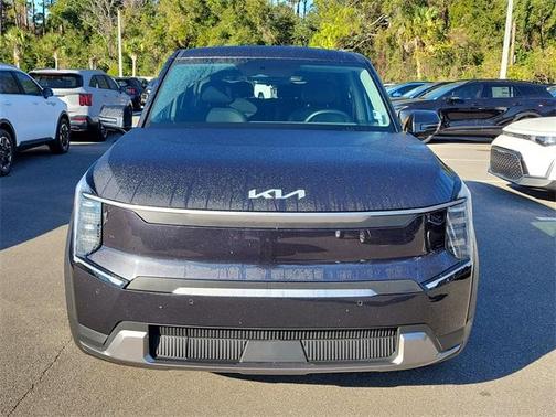 2026 Kia EV9 Light Long Range