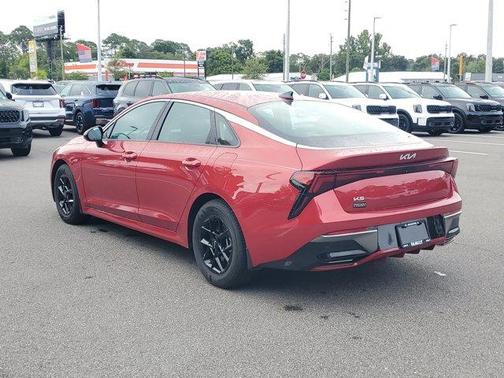 2025 Kia K5 LXS