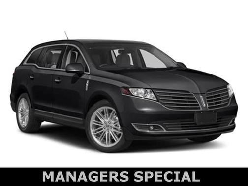 2017 Lincoln MKT 