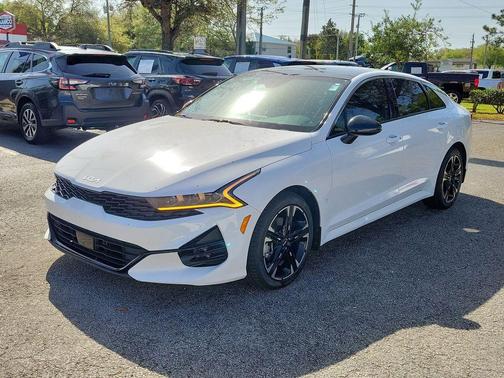 Glacial White Pearl 2024 Kia K5 GT-Line