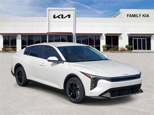 2025 Kia K4 EX