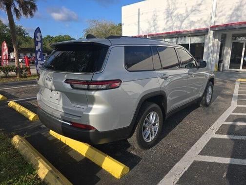 2021 Jeep Grand Cherokee L Laredo