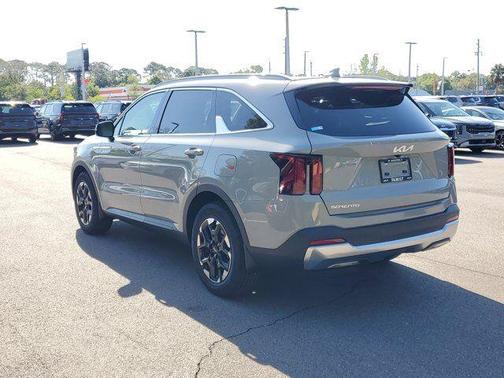 2025 Kia Sorento S