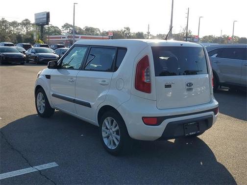 2012 Kia Soul +