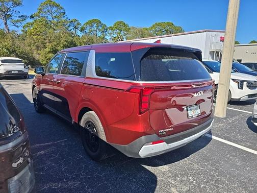 2025 Kia Carnival LXS