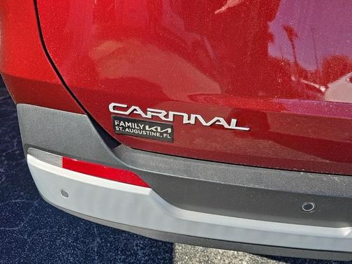 2025 Kia Carnival LXS