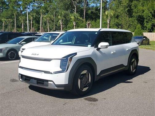 2026 Kia EV9 Light Long Range