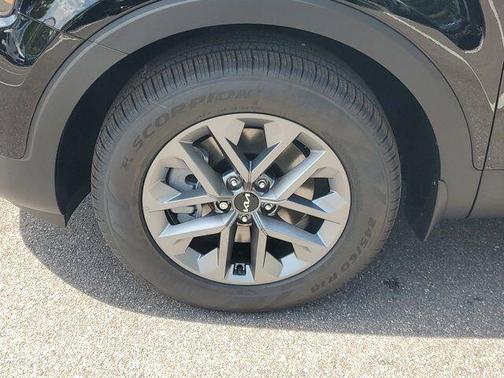 2025 Kia Telluride LX