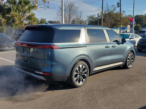 2022 Kia Carnival EX