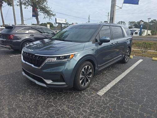 2022 Kia Carnival EX