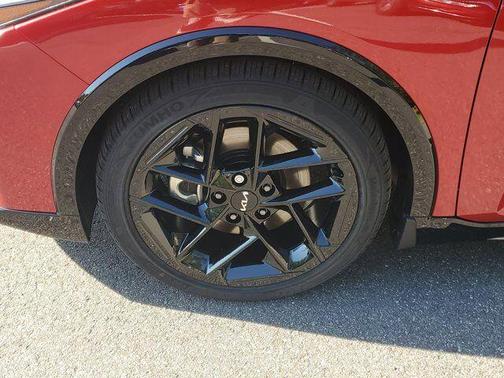 2025 Kia K4 GT-Line Turbo