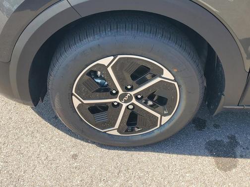 2025 Kia Niro EX