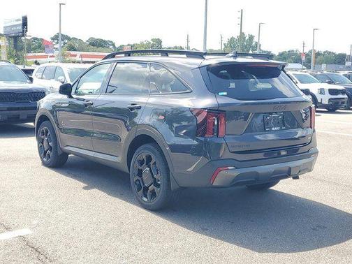 2025 Kia Sorento X-Line EX