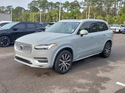 2024 Volvo XC90 B6 Plus Bright Theme 7-Seater