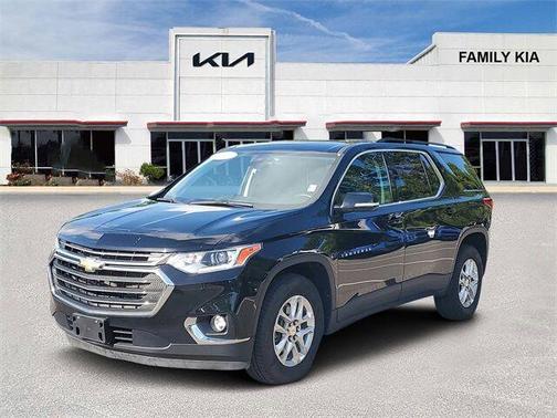 2020 Chevrolet Traverse LT Cloth