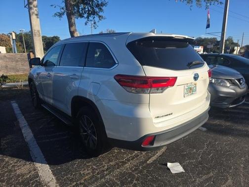 2019 Toyota Highlander Hybrid XLE