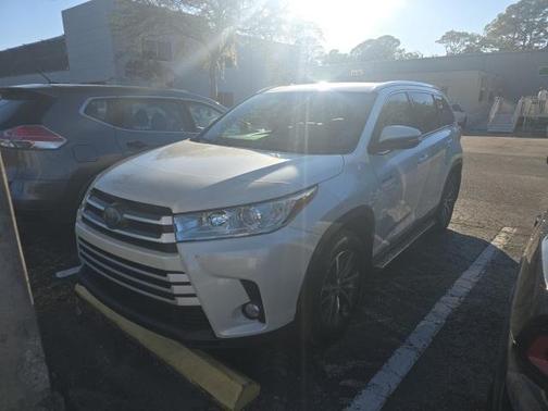 2019 Toyota Highlander Hybrid XLE