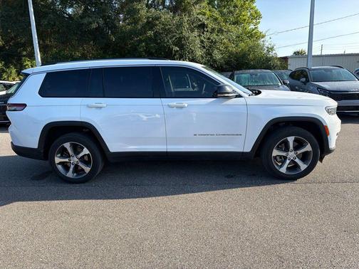 Bright White Clearcoat 2023 Jeep Grand Cherokee L Limited