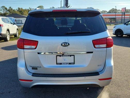 2015 Kia Sedona SX