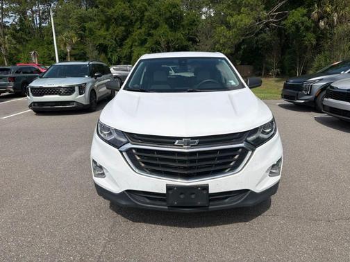 Summit White 2021 Chevrolet Equinox LS