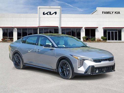 2025 Kia K4 GT-Line Turbo