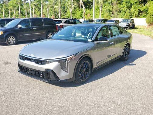 2025 Kia K4 GT-Line Turbo