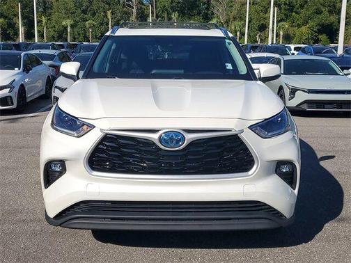 2021 Toyota Highlander Hybrid XLE