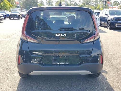 2023 Kia Soul LX