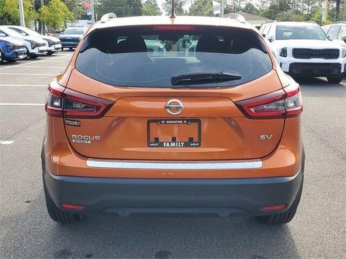 2021 Nissan Rogue Sport SV